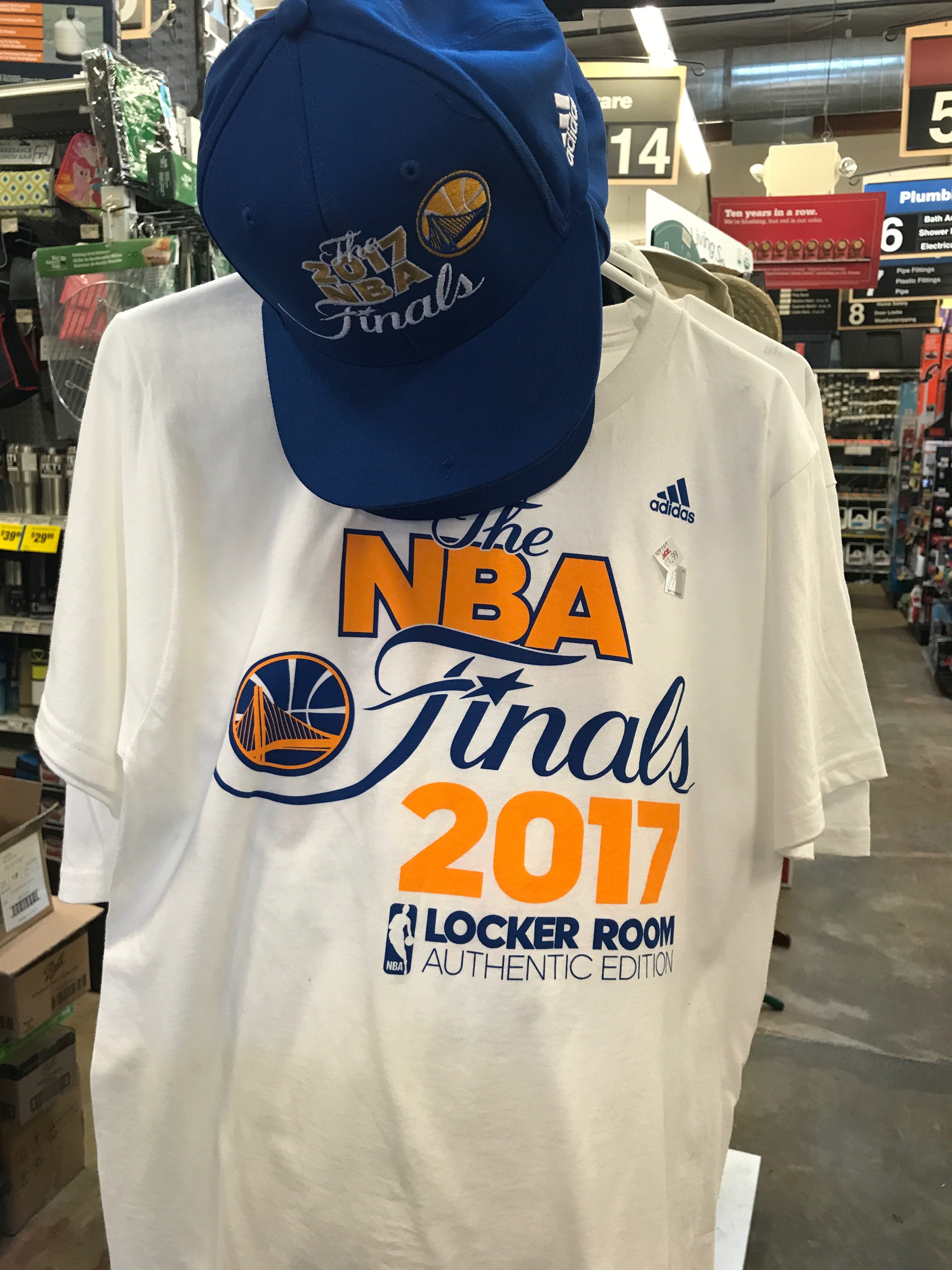 Golden State Warriors 2017 NBA Finals - Blue Cap, White Tee